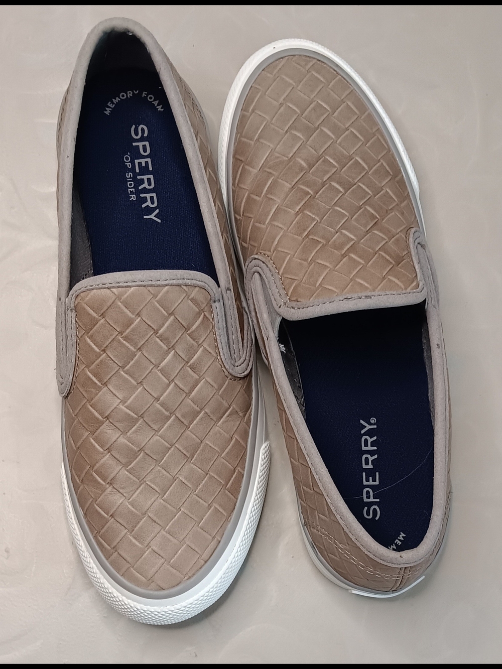 Sperry Top-Sider Women's Taupe Woven Leather Slip-On Sneaker Size 6